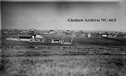 Houses in Glengarry (1915) Glenbow